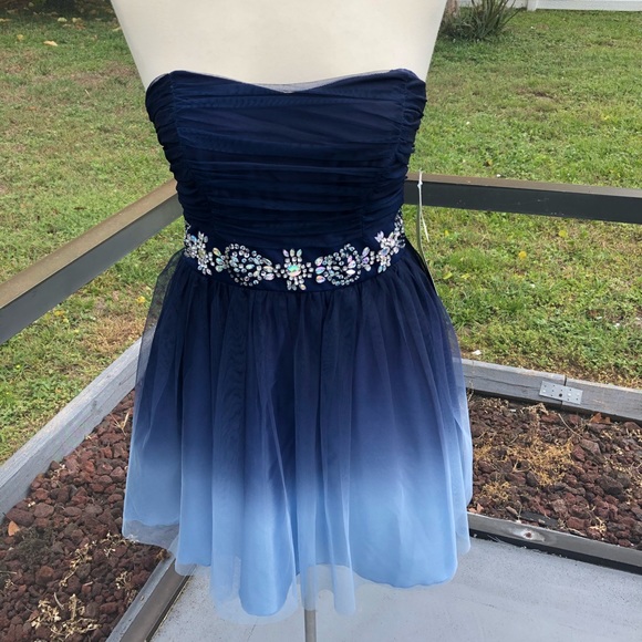 NWT Blue Ombré Strapless Prom/Cocktail Dress - Picture 4 of 7